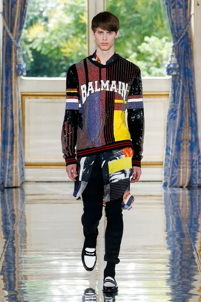 Look 49